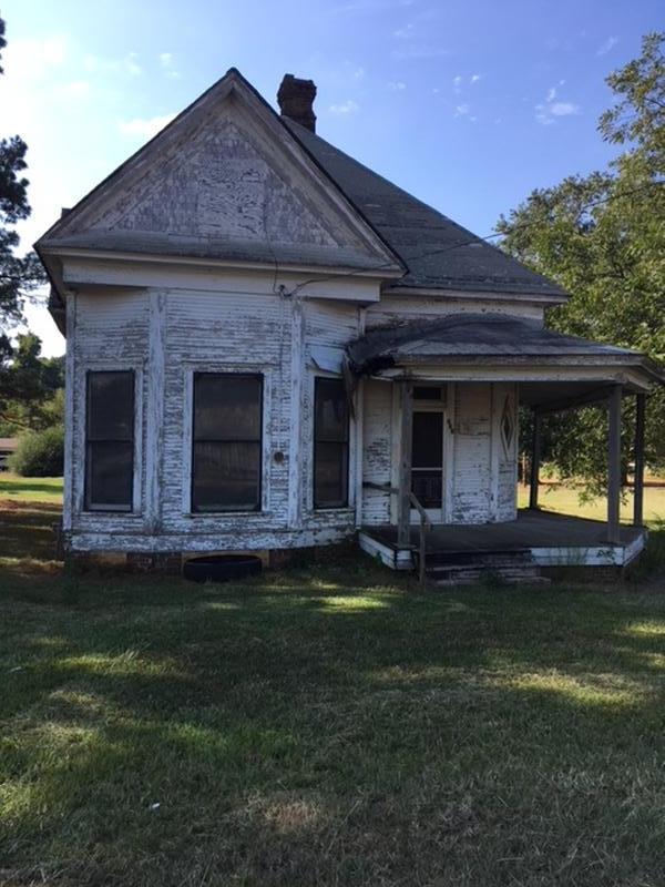 1908 Folk Victorian For Sale By Owner in Waldo, Arkansas