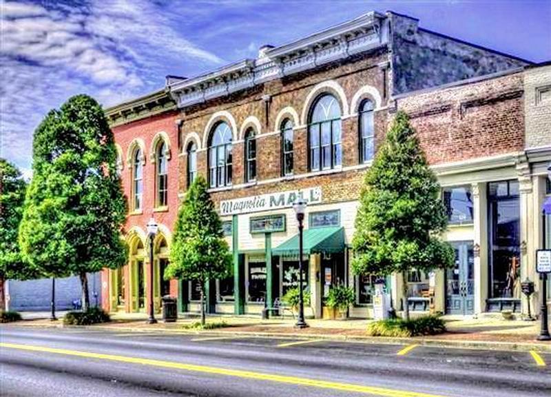 c. 1894 Commercial Building For Sale in Fayetteville, Tennessee