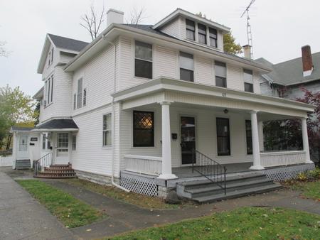 1875 American Foursquare photo