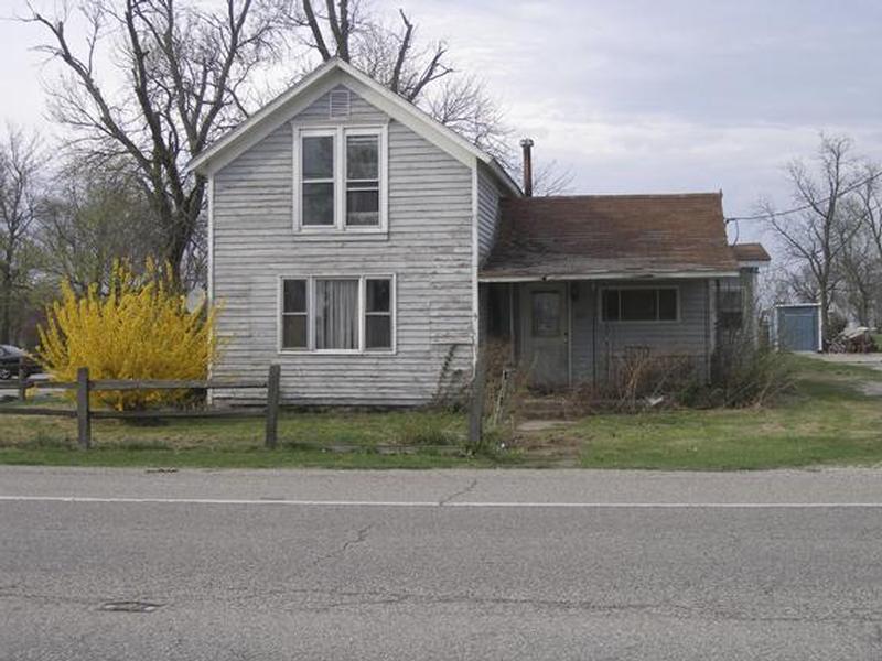 2013 Photograph - Front View