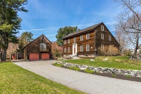 1740 Saltbox photo