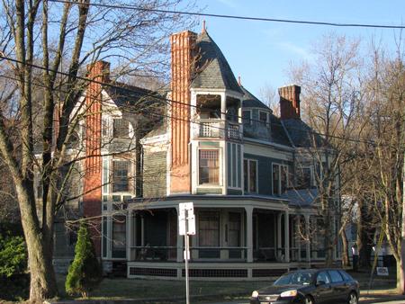 1883 Victorian: Queen Anne photo