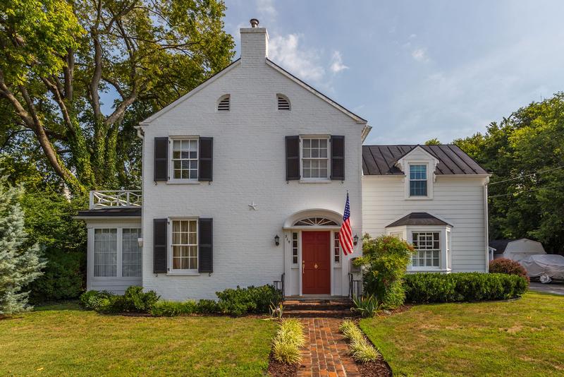 James W. Thomas House - Berryville, VA