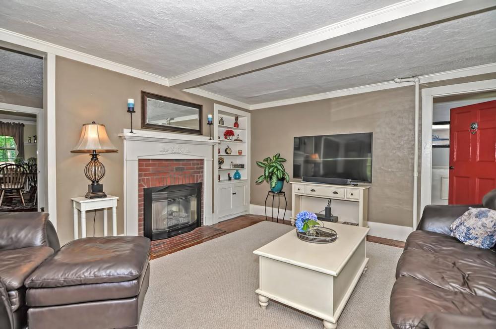 1833 TwoFamily Under Contract in Northborough, Massachusetts