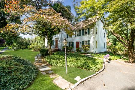 1761 Farmhouse photo