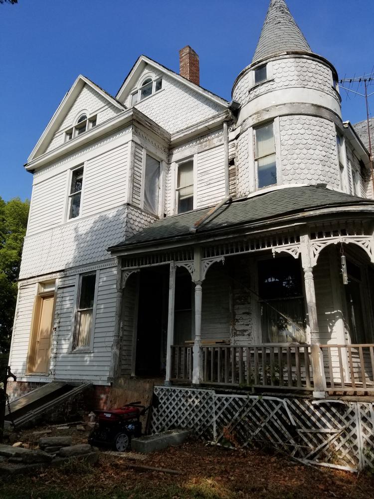 1885 Victorian For Sale By Owner in Maitland, Missouri
