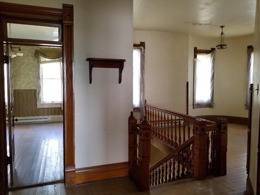 1885 Victorian For Sale By Owner in Maitland, Missouri