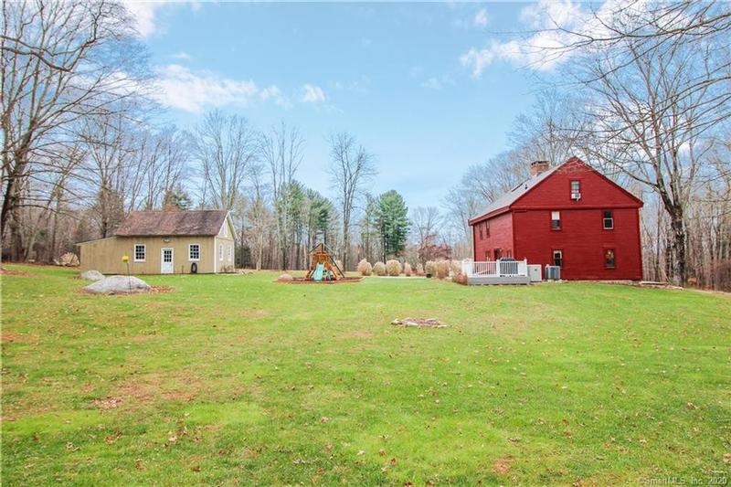 c. 1729 Colonial For Sale in Canterbury, Connecticut