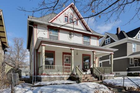 1900 American Foursquare photo