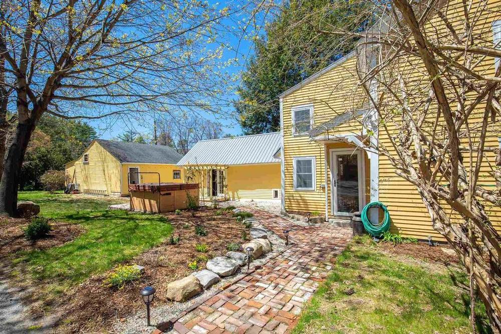 1793 Colonial For Sale in Plymouth, New Hampshire