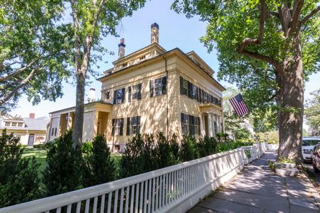 1840 Italianate photo