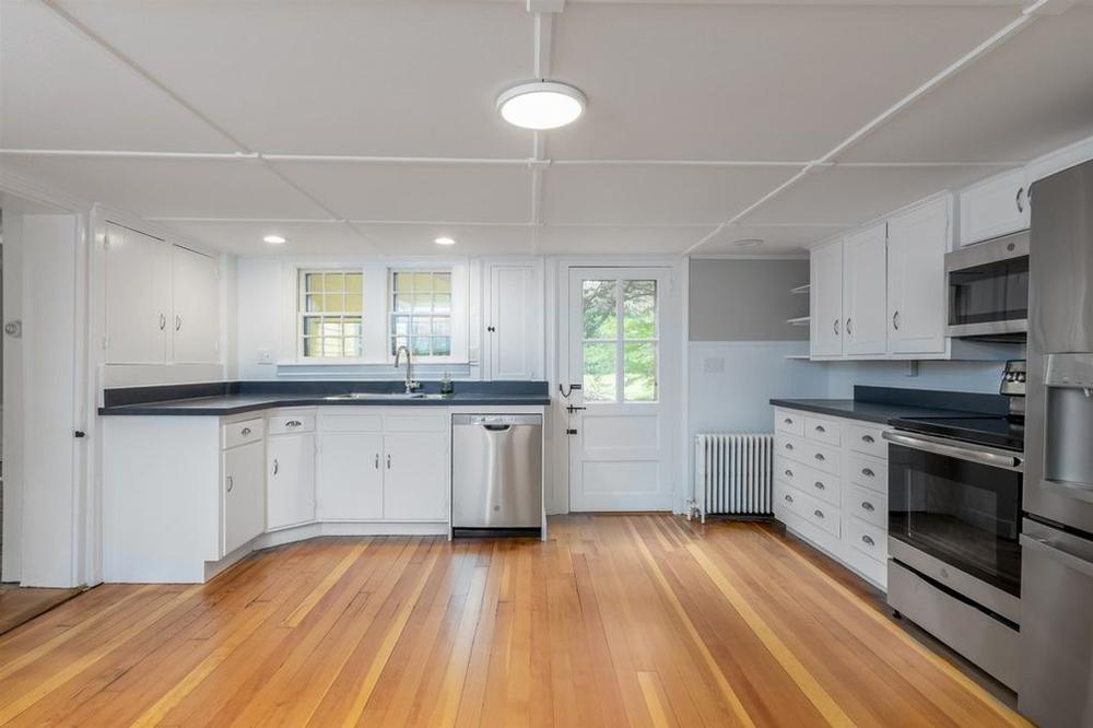 1789 Colonial For Sale in Dunbarton, New Hampshire