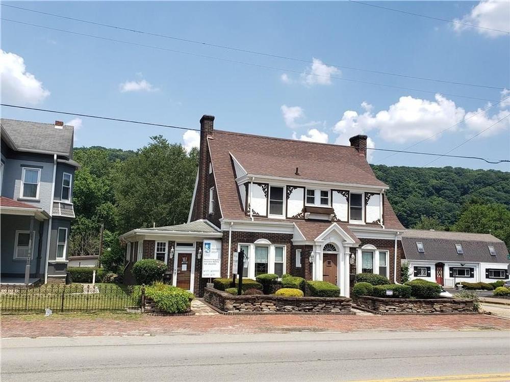 1923 Dutch Colonial For Sale By Owner in Monongahela, Pennsylvania