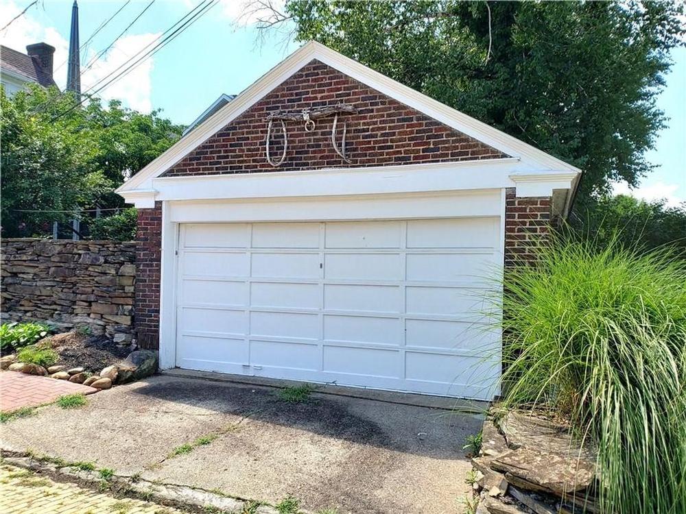 1923 Dutch Colonial For Sale By Owner in Monongahela, Pennsylvania