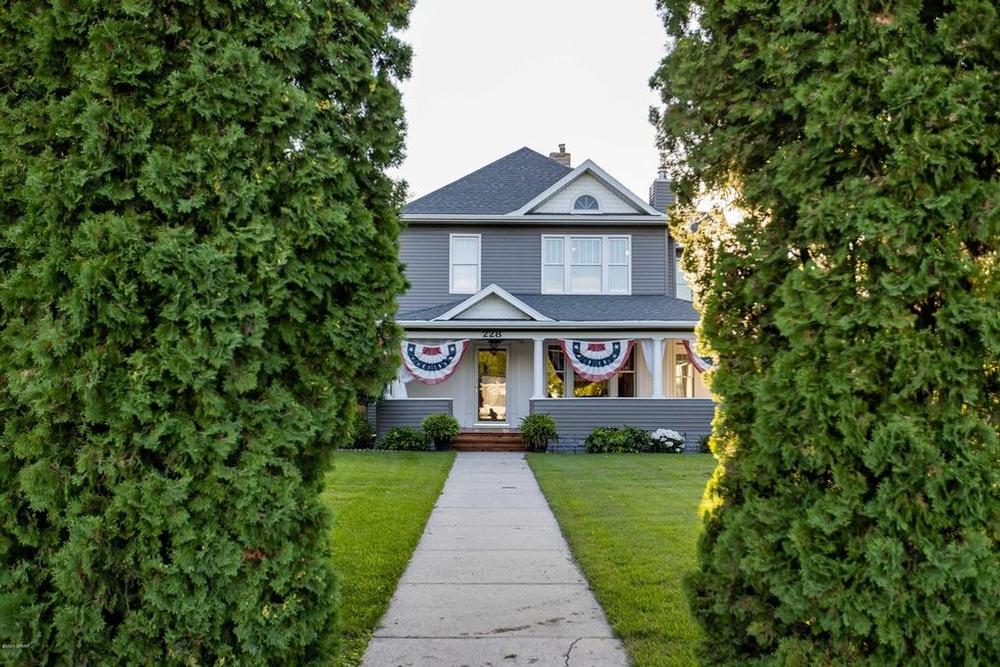 1917 Late Victorian Sold in Gilby, North Dakota