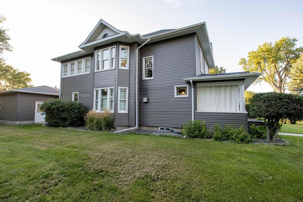 1917 Late Victorian Sold in Gilby, North Dakota