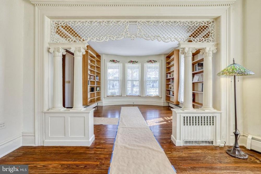 1897 Victorian For Sale in Yoe, Pennsylvania