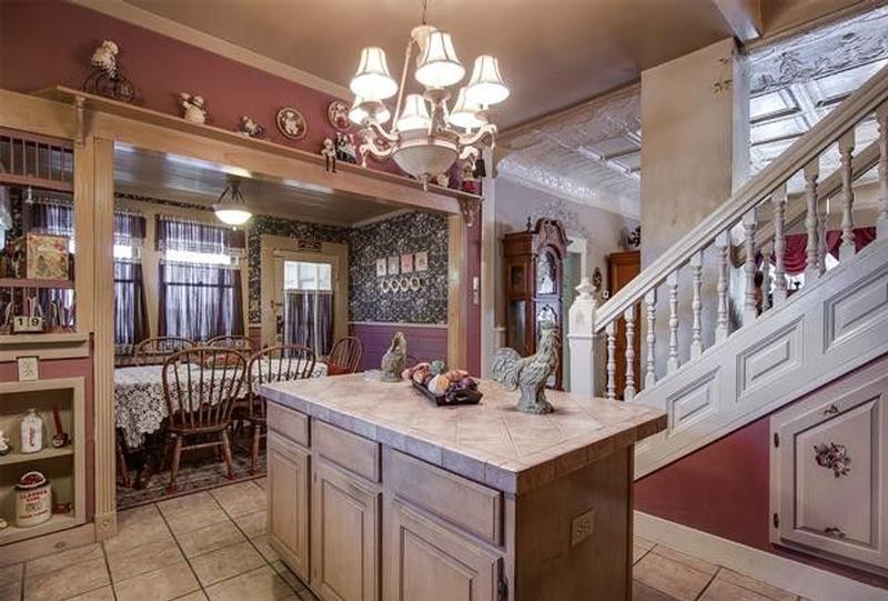 1878 Victorian For Sale in Cleburne, Texas