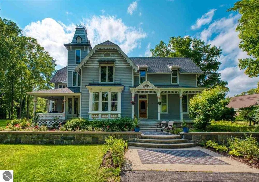 1885 Victorian For Sale in Traverse City, Michigan
