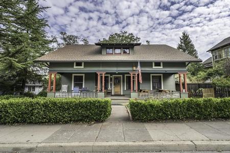 1910 Bungalow photo