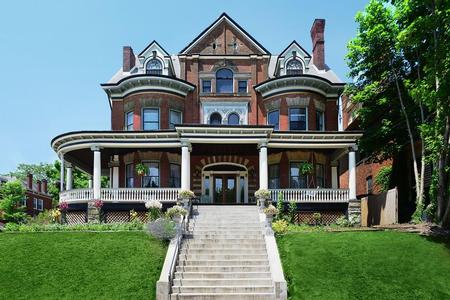 1910 Victorian: Queen Anne photo