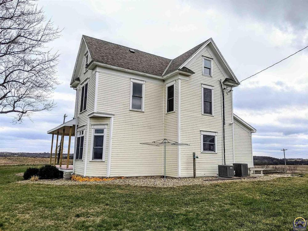 1890 Victorian For Sale in Sabetha, Kansas