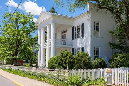 1849 Greek Revival photo