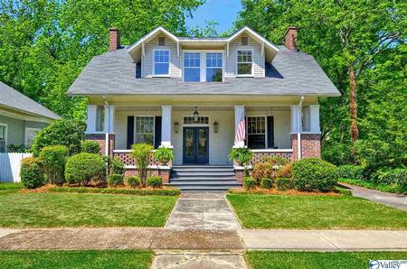 1901 Bungalow photo