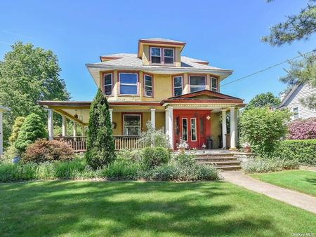 1918 American Foursquare photo