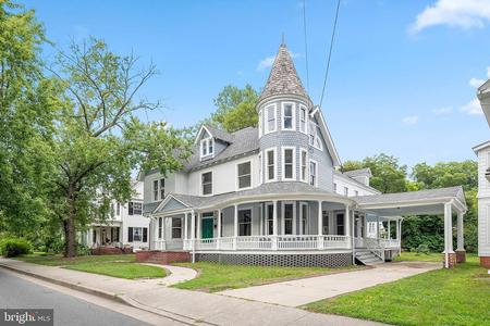 1897 Victorian: Queen Anne photo