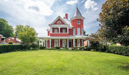 1890 Victorian: Queen Anne photo
