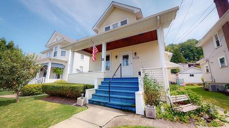1920 Bungalow photo