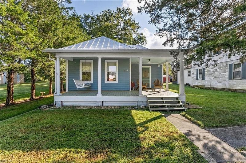 1910 Cottage Under Contract in Dendron, Virginia