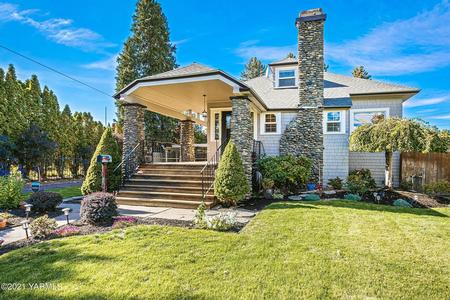 1915 Bungalow photo