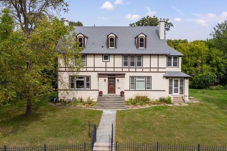 1910 Colonial Revival photo