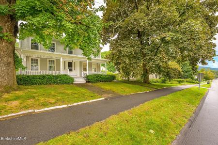 1880 Colonial Revival photo