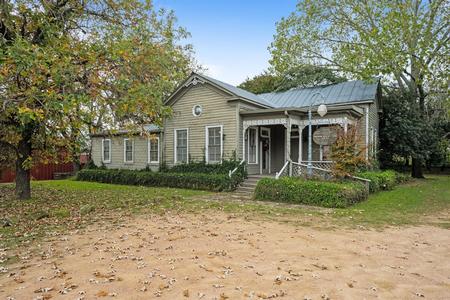 1920 Bungalow photo