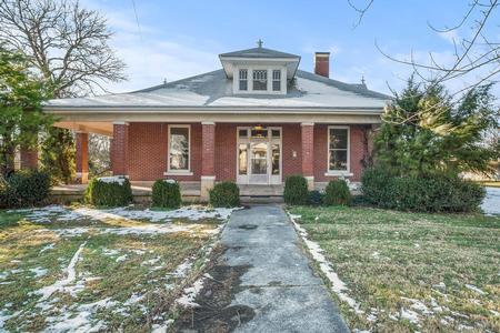 1911 Bungalow photo