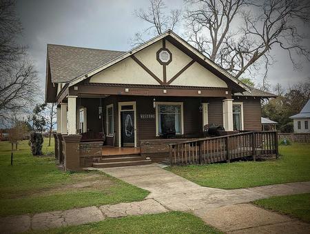 1917 Craftsman Bungalow photo