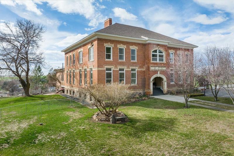 1908 Converted Schoolhouse For Sale in Latah, Washington
