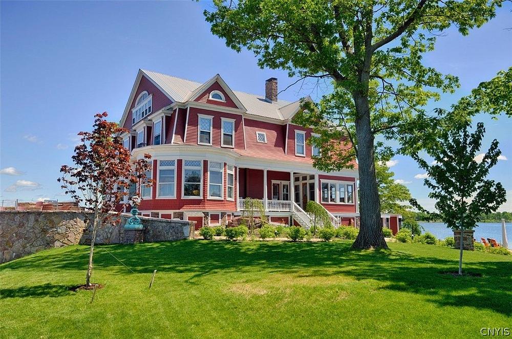 1895 Victorian Under Contract in Clayton, New York