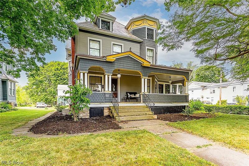 1896 Historic Home Off Market in Oberlin, Ohio