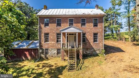1800 Federal Farmhouse photo