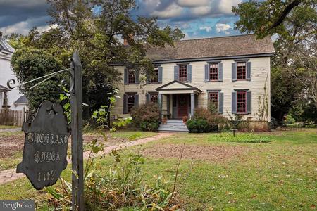 1742 Colonial photo