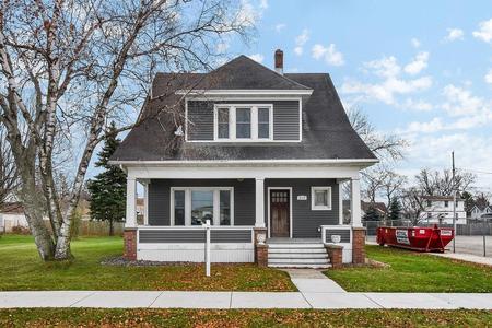 1925 Craftsman Bungalow photo