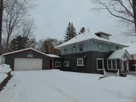 1905 Craftsman Foursquare photo