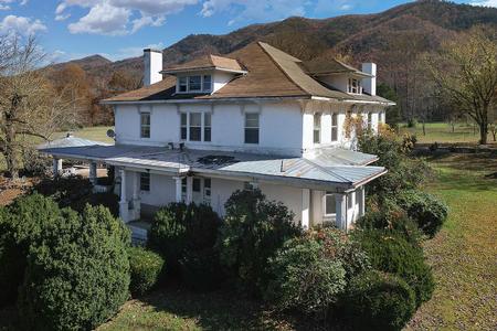 1912 American Foursquare photo