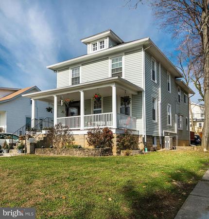 1925 American Foursquare photo