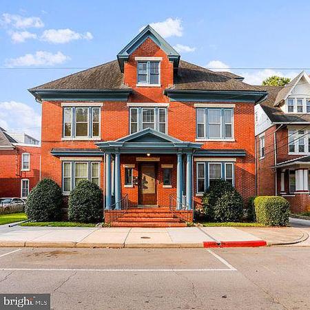 1918 American Foursquare photo