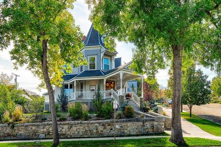 1887 Victorian: Queen Anne photo